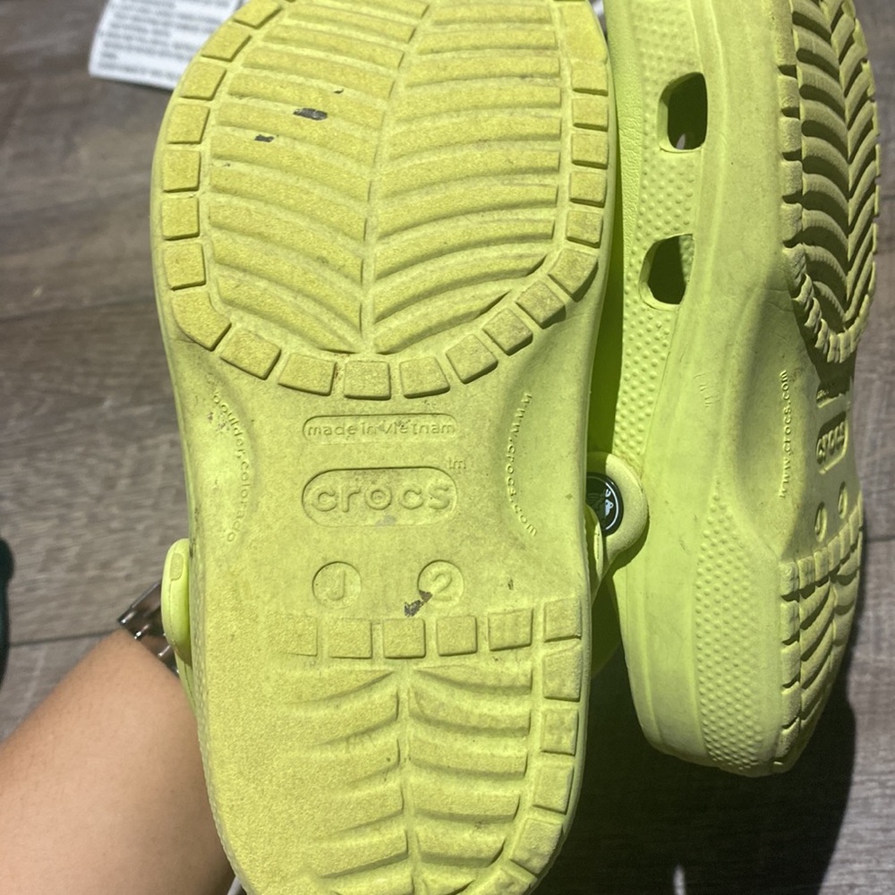 Crocs - Picture 3 of 4